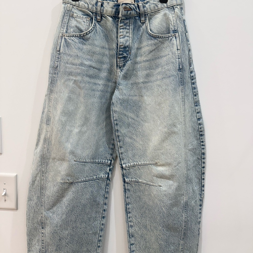 NWOT We The Free Light Wash Relaxed Women's Jeans